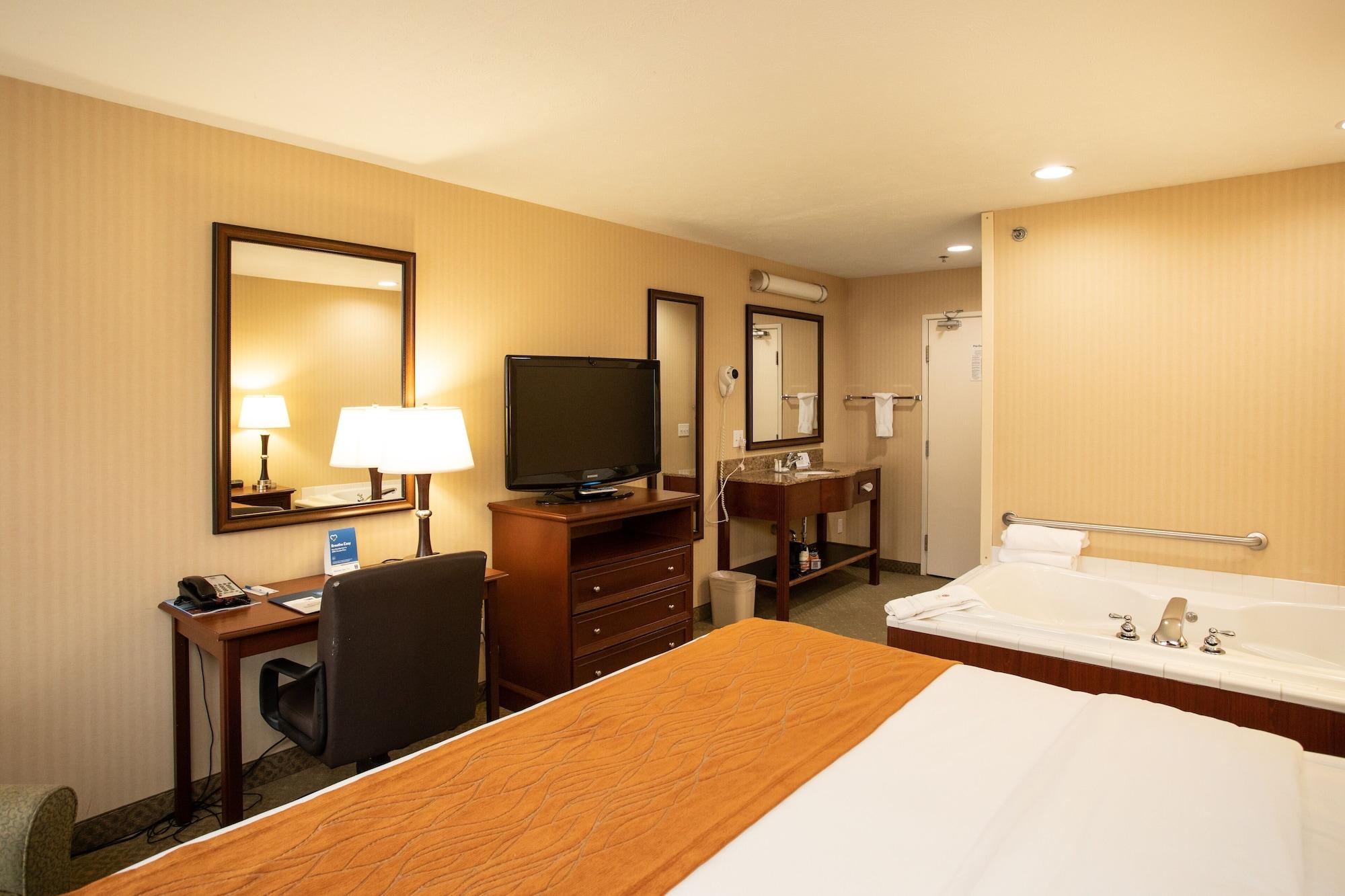 Comfort Inn Traverse City Extérieur photo