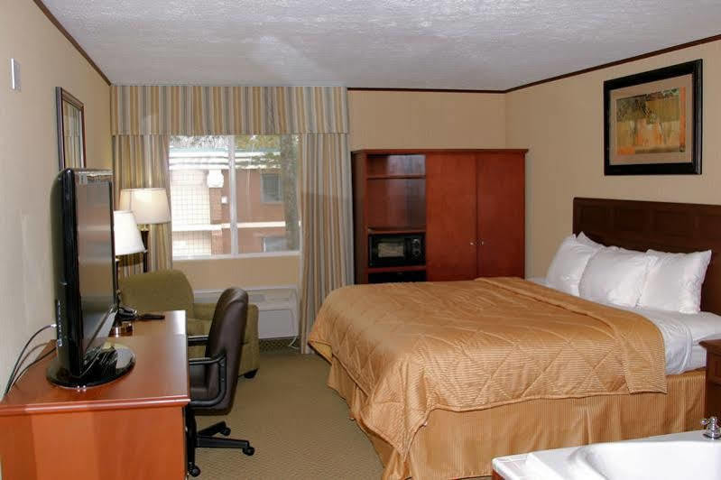Comfort Inn Traverse City Extérieur photo