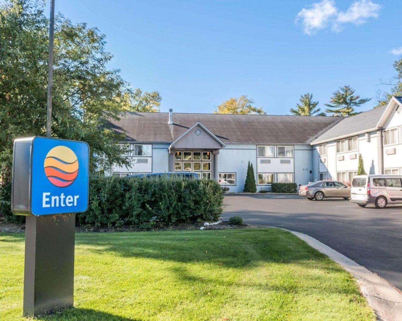 Comfort Inn Traverse City Extérieur photo